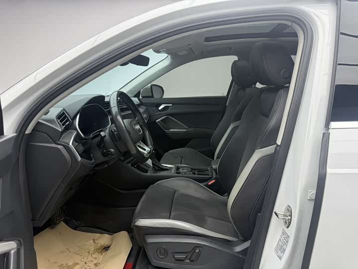 Фото 7 - Audi Q3