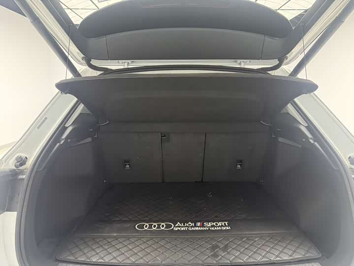 Фото 9 - Audi Q3