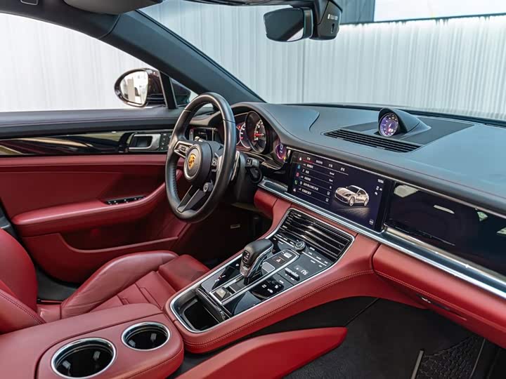 Фото 6 - Porsche Panamera