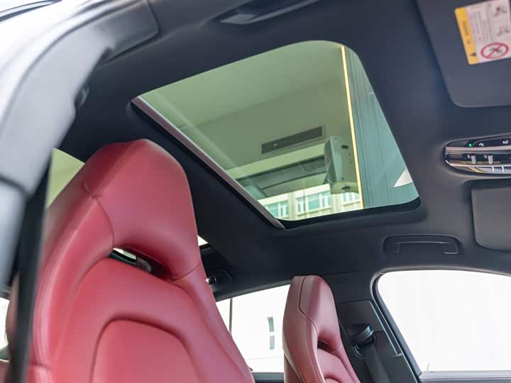 Фото 7 - Porsche Panamera