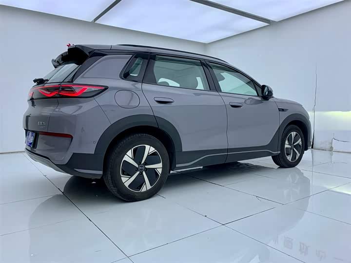 Photo 5 - BYD Sea Lion 05 EV