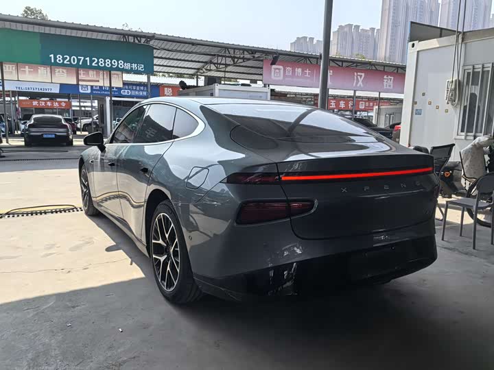 Фото 7 - XPeng P7