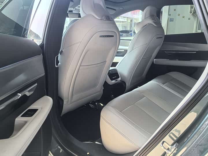 Фото 8 - XPeng P7