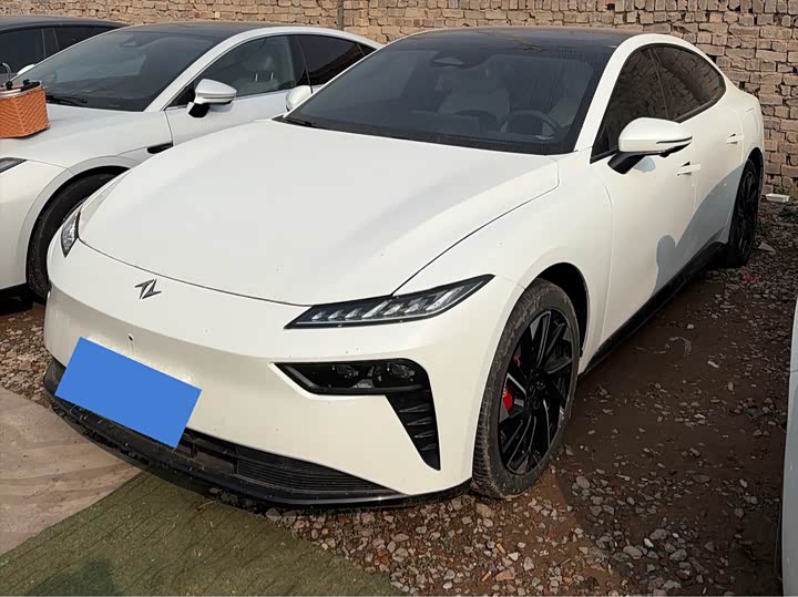 Фото 1 - Dongfeng Yipai eπ 007