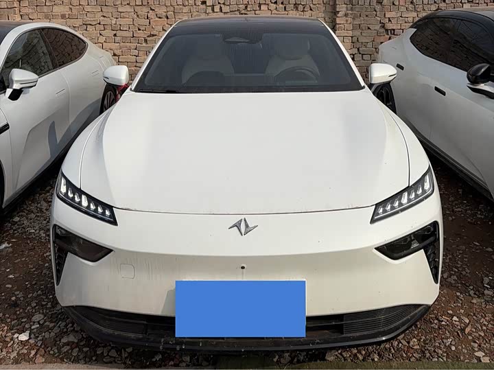 Фото 2 - Dongfeng Yipai eπ 007