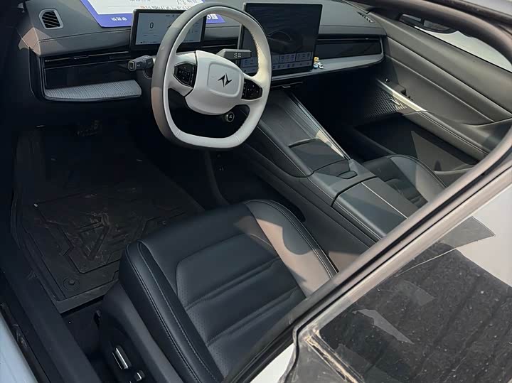 Фото 8 - Dongfeng Yipai eπ 007