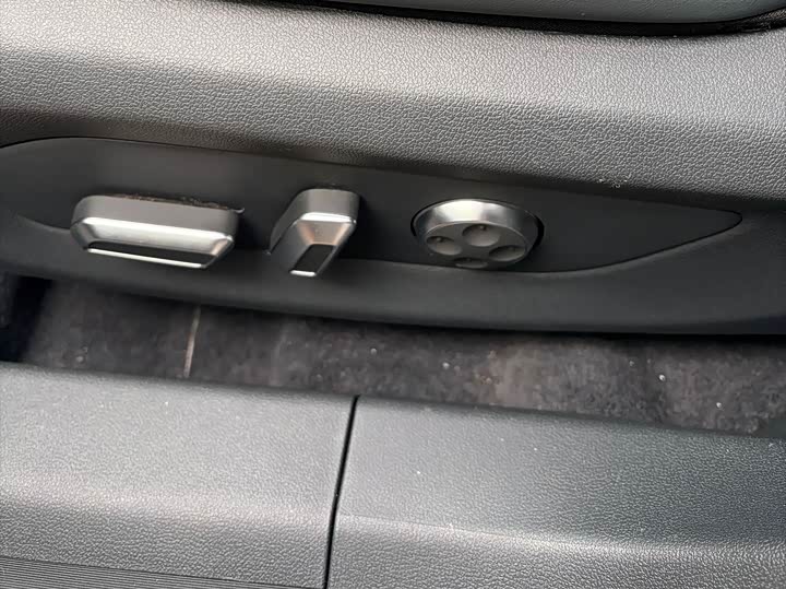 Фото 9 - Dongfeng Yipai eπ 007