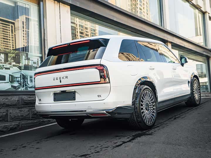 Фото 5 - Zeekr 9X