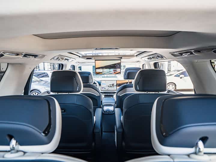 Фото 9 - Zeekr 9X