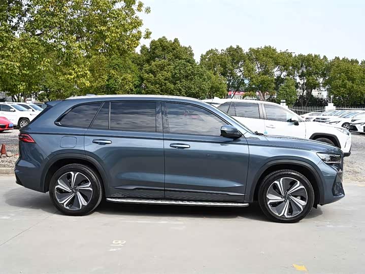 Фото 8 - Geely Monjaro