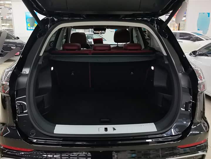 Фото 4 - Hongqi HS5