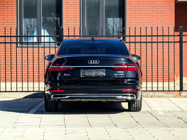 Фото 6 - Audi A6L