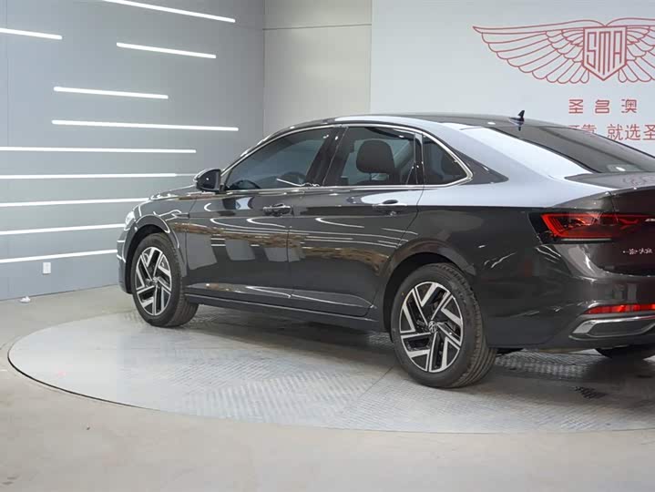 Фото 5 - Volkswagen Sagitar L