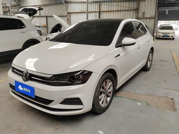 Фото 1 - Volkswagen Polo