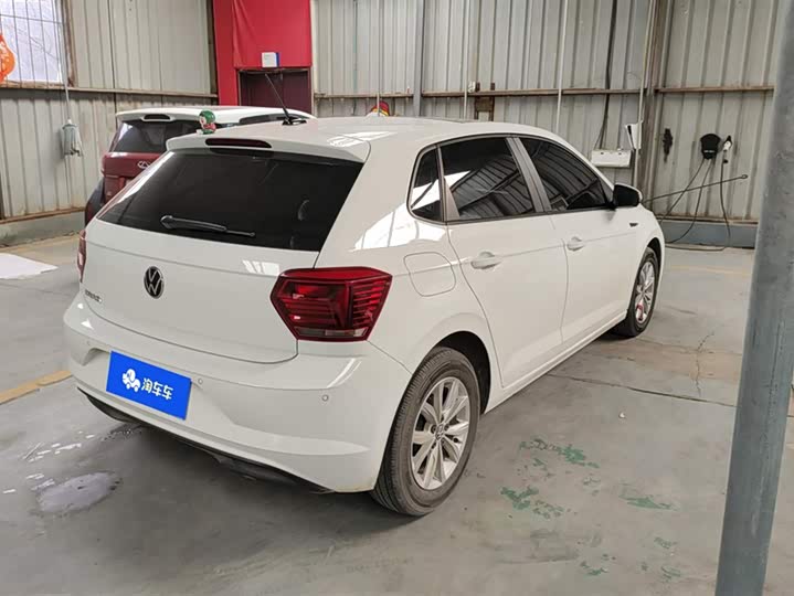 Фото 3 - Volkswagen Polo