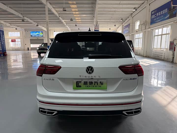 Фото 5 - Volkswagen Tiguan L Hybrid