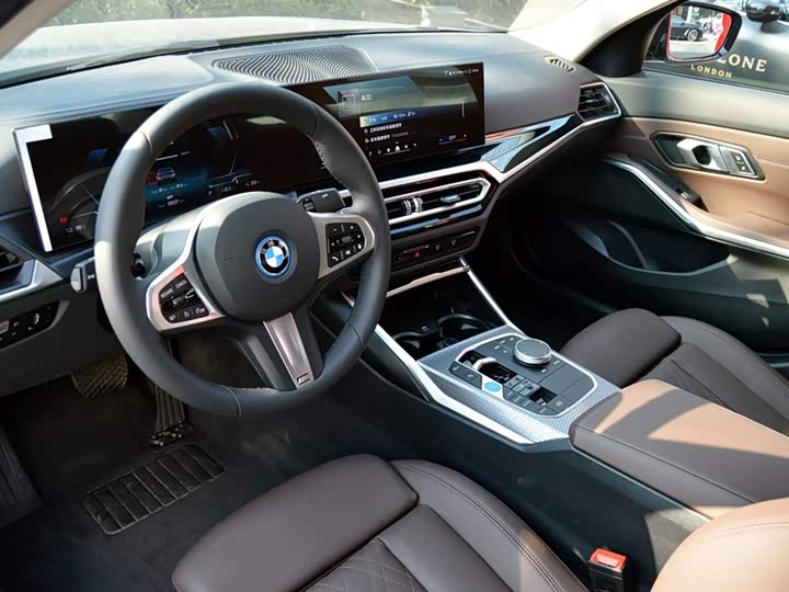 Фото 6 - BMW i3