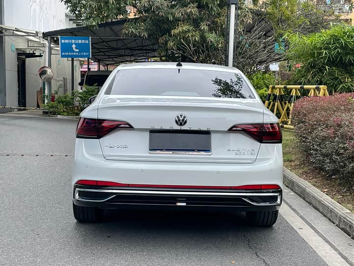 Фото 6 - Volkswagen Sagitar L