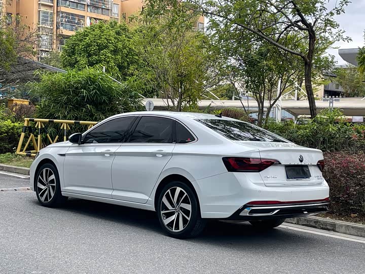 Фото 7 - Volkswagen Sagitar L