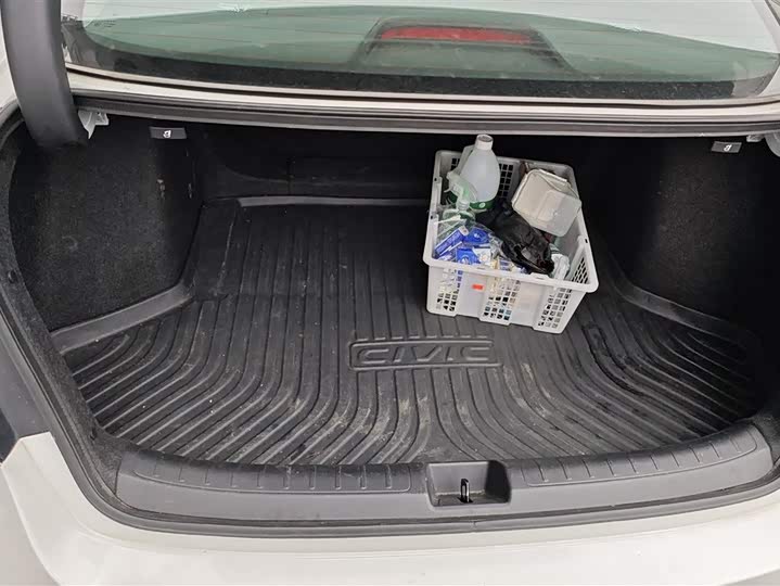 Фото 4 - Honda Civic