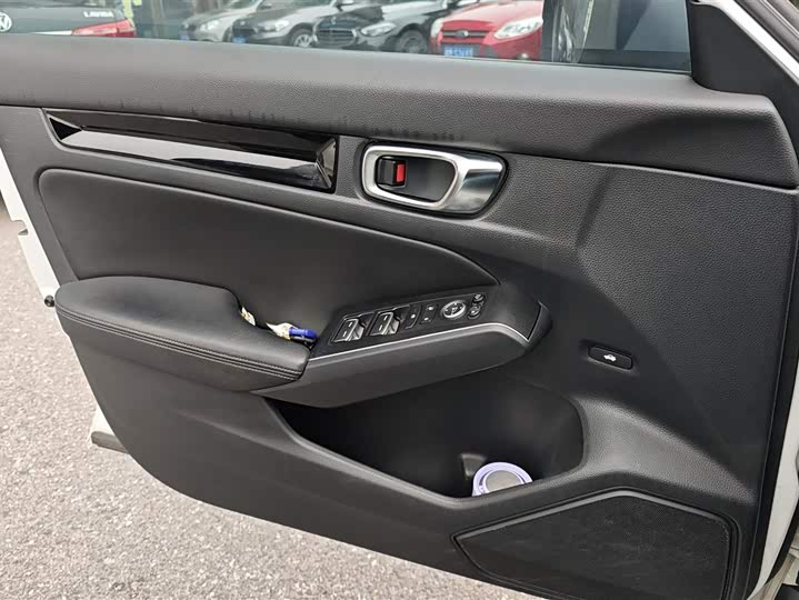 Фото 7 - Honda Civic