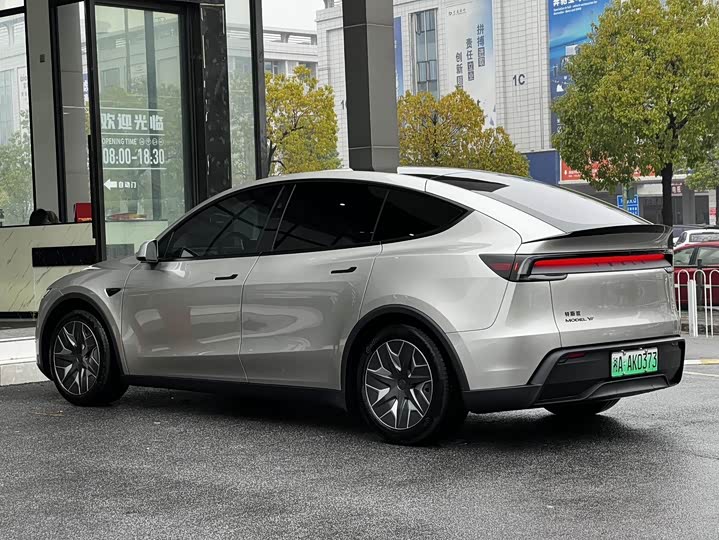 Фото 5 - Tesla Model Y