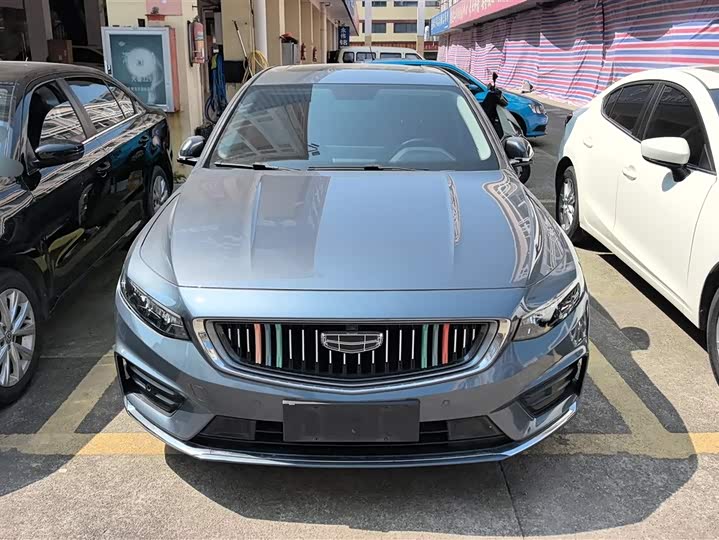 Фото 2 - Geely Preface