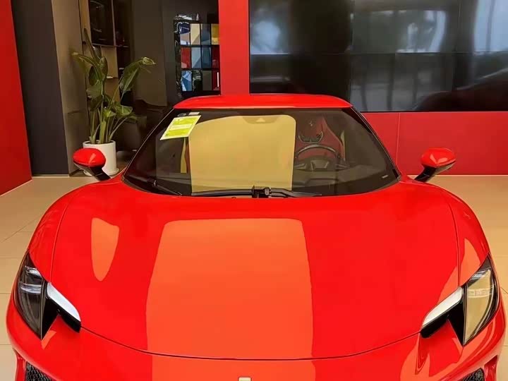 Фото 2 - Ferrari 296