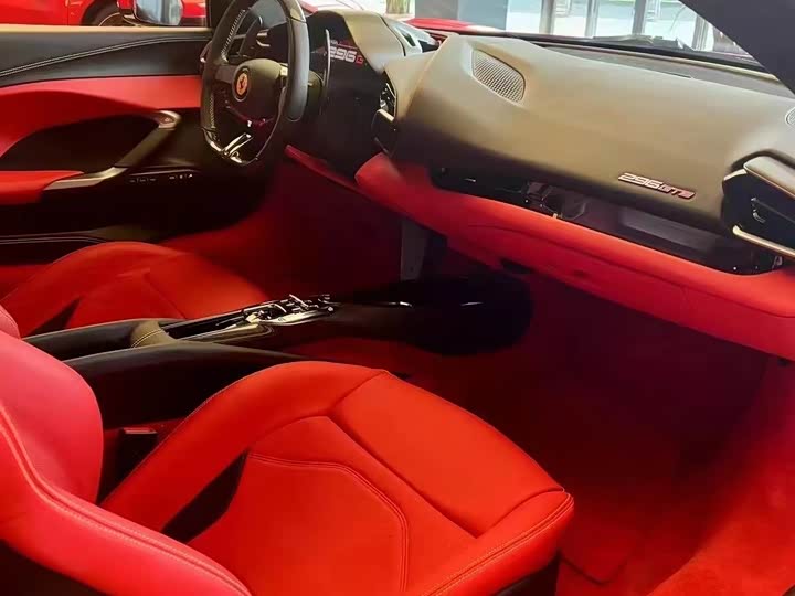 Фото 9 - Ferrari 296