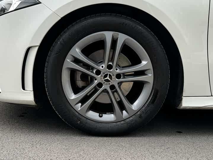 Фото 6 - Mercedes-Benz A-Class