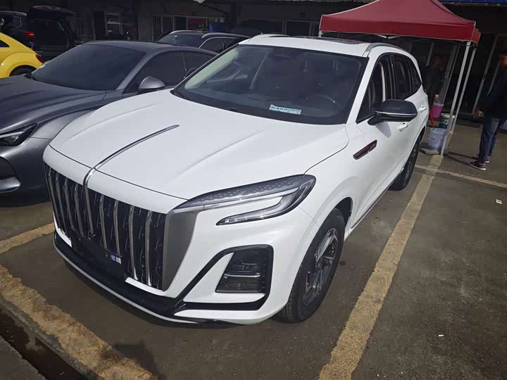 Photo 1 - Hongqi HS3