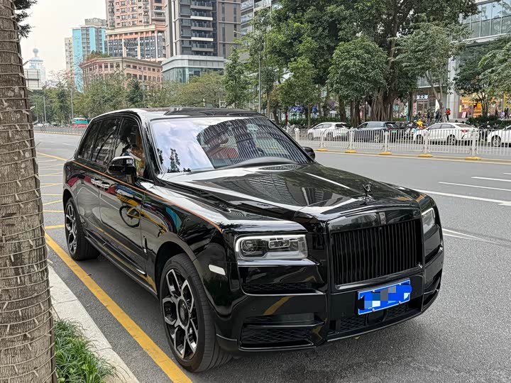 Фото 3 - Rolls-Royce Cullinan