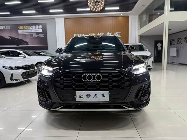 Фото 2 - Audi Q5L