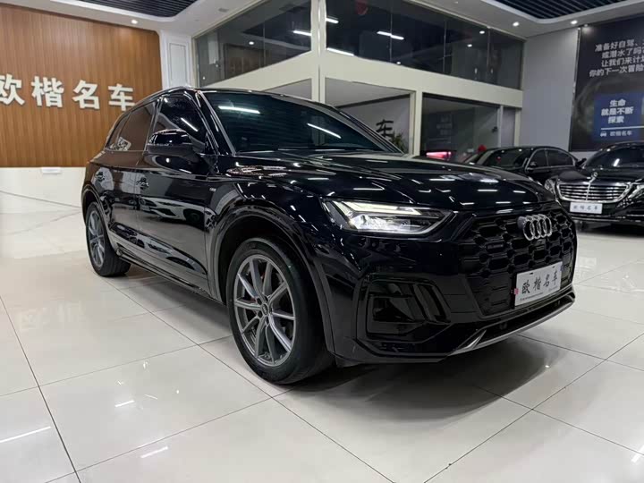 Фото 3 - Audi Q5L