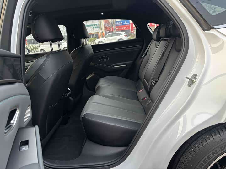 Фото 6 - BYD Qin L