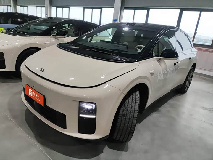 Photo 1 - LiXiang i6