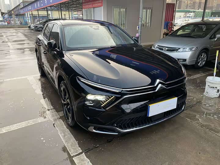 Фото 3 - Citroen C5 X