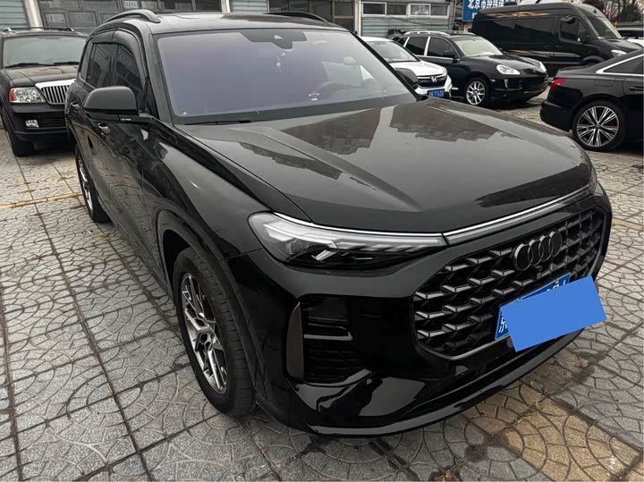 Фото 3 - Audi Q6