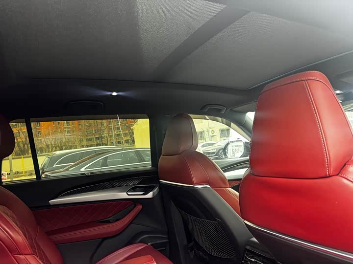 Фото 7 - Audi Q6