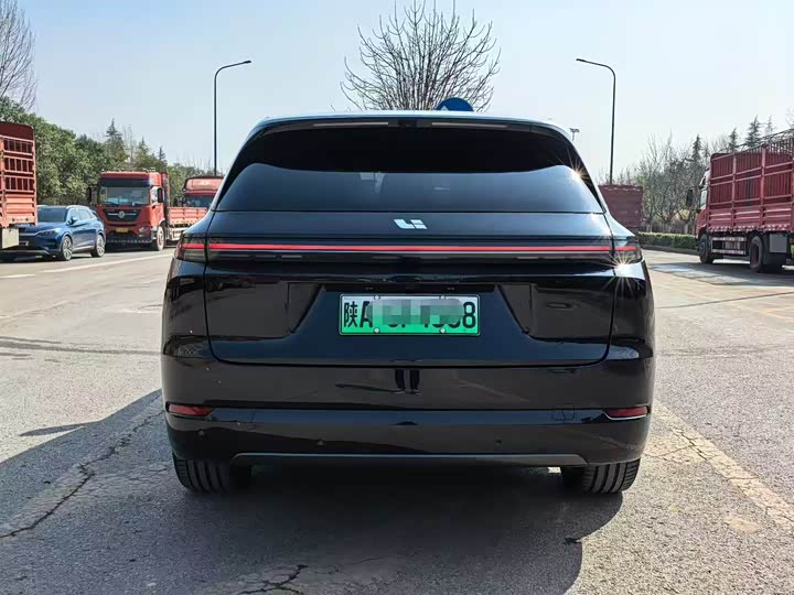 Фото 8 - LiXiang L7