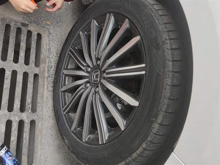 Фото 6 - Honda Elysion