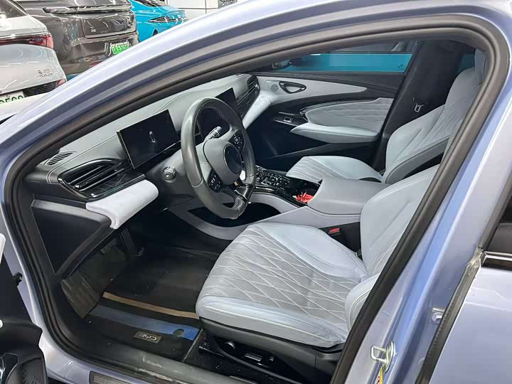 Фото 2 - BYD Seal