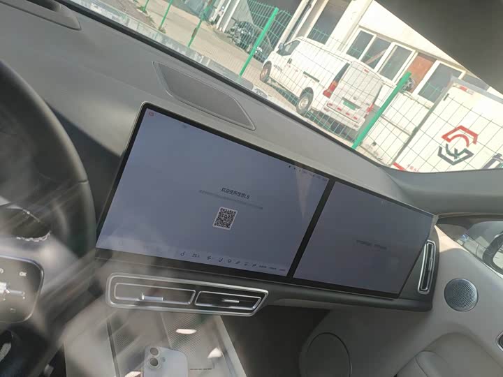 Фото 8 - LiXiang L8