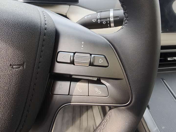 Фото 9 - BYD Qin Plus