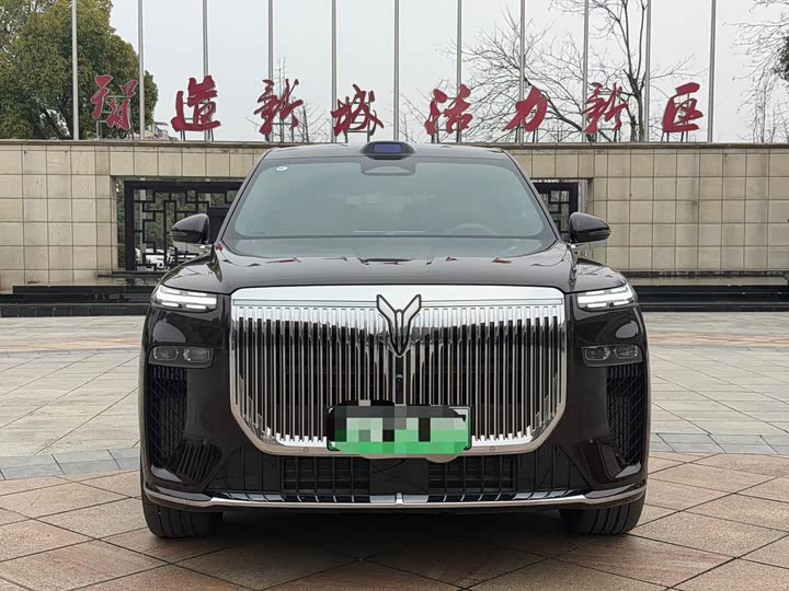 Фото 2 - Voyah Taishan