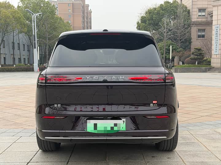 Фото 8 - Voyah Taishan