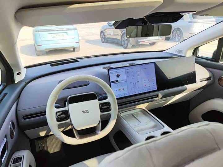 Фото 5 - LiXiang i8