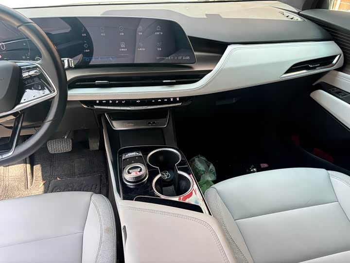 Фото 9 - Cadillac GT4