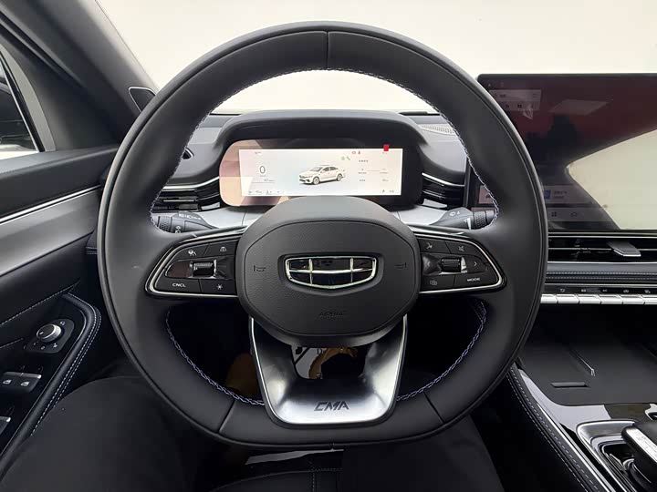 Фото 7 - Geely Preface