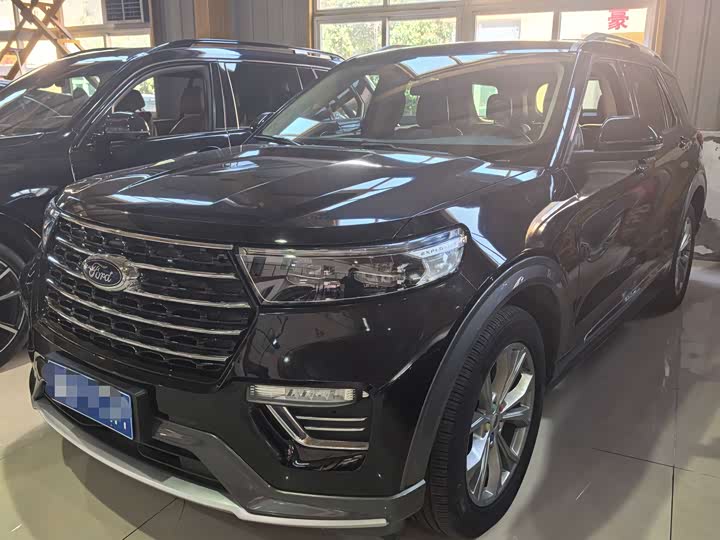 Photo 1 - Ford Explorer
